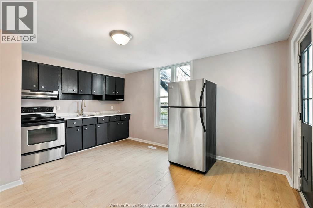 247 Langlois, Windsor, Ontario  N9A 2E7 - Photo 8 - 25027417