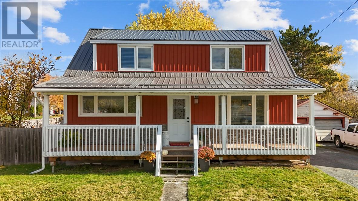 573 Phillip Street, Lively, Ontario