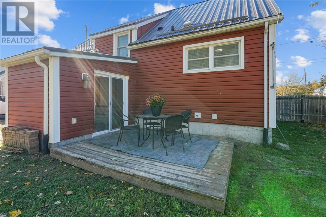 573 Phillip Street, Lively, Ontario  P3Y 1N1 - Photo 33 - 2125421