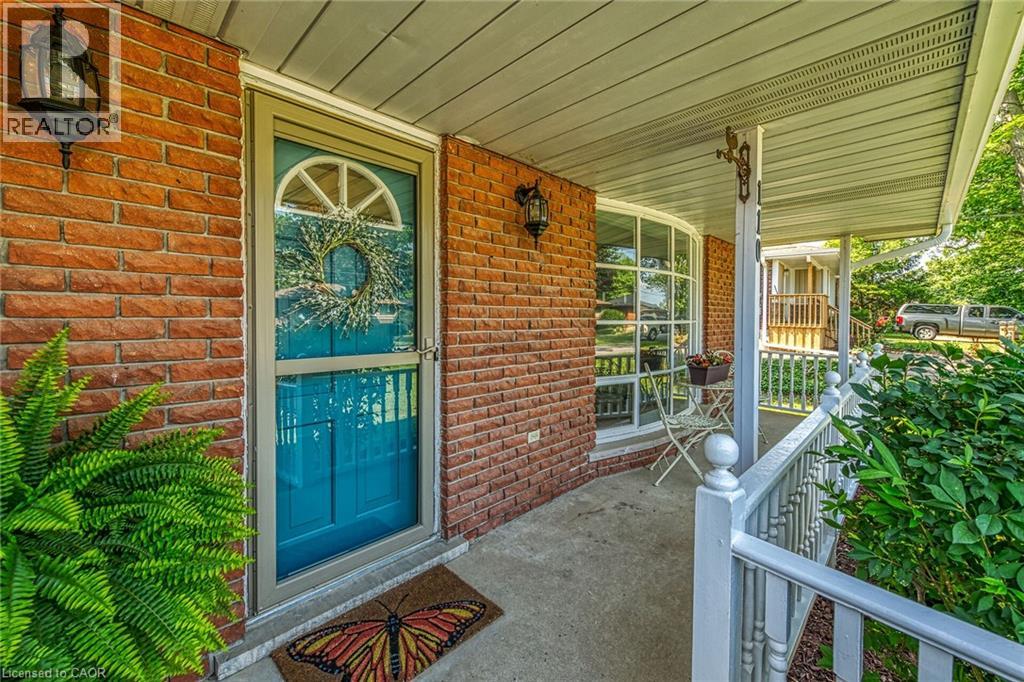 110 Ayr Street, Caledonia, Ontario  N3W 1E5 - Photo 3 - 40749795