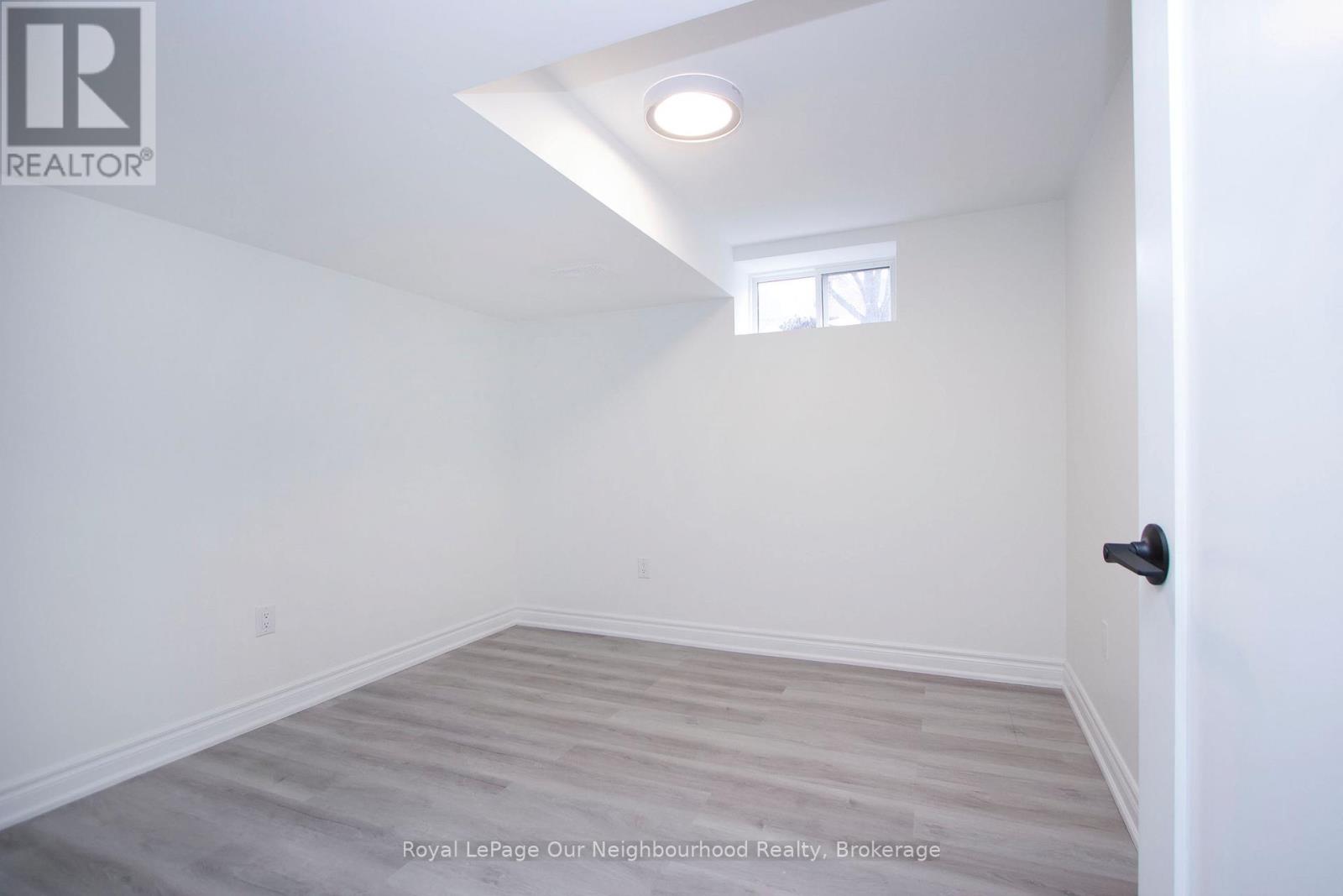 6 Westacott Crescent, Ajax (Northwest Ajax), Ontario  L1T 4H6 - Photo 11 - E12487629