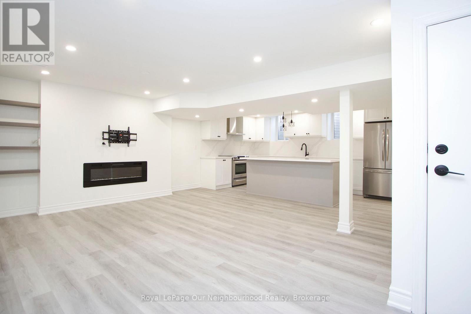 6 Westacott Crescent, Ajax (Northwest Ajax), Ontario  L1T 4H6 - Photo 7 - E12487629