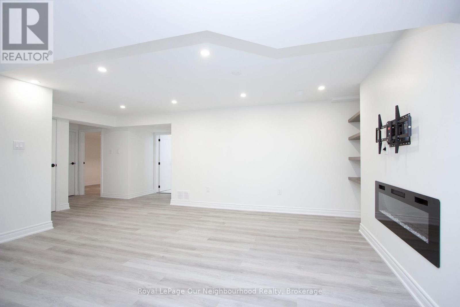 6 Westacott Crescent, Ajax (Northwest Ajax), Ontario  L1T 4H6 - Photo 8 - E12487629