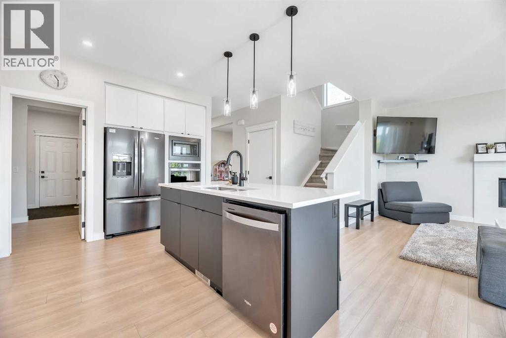 656 Reynolds Crescent Sw, Airdrie, Alberta  T4B 5G1 - Photo 5 - A2255855