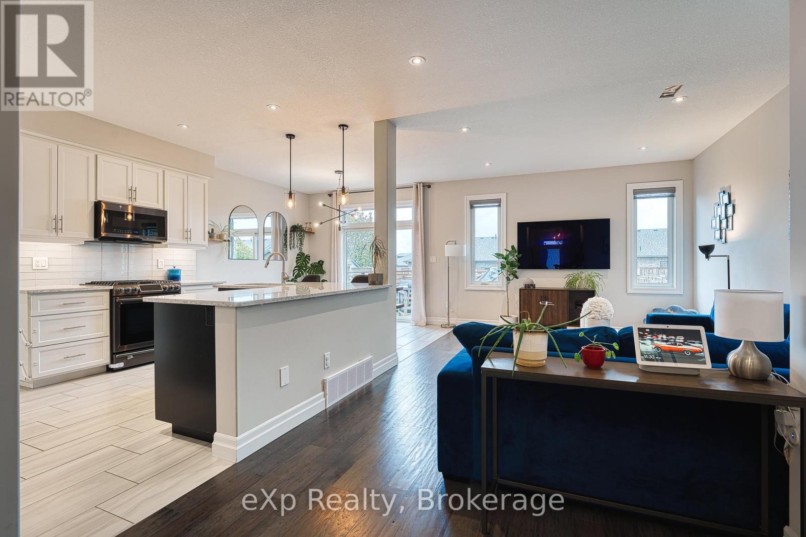 467 Devonshire Road, Saugeen Shores, Ontario  N0H 2C6 - Photo 12 - X12487630