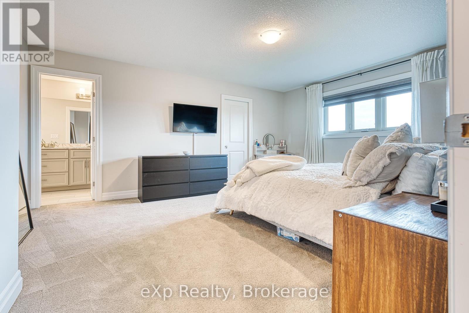 467 Devonshire Road, Saugeen Shores, Ontario  N0H 2C6 - Photo 21 - X12487630