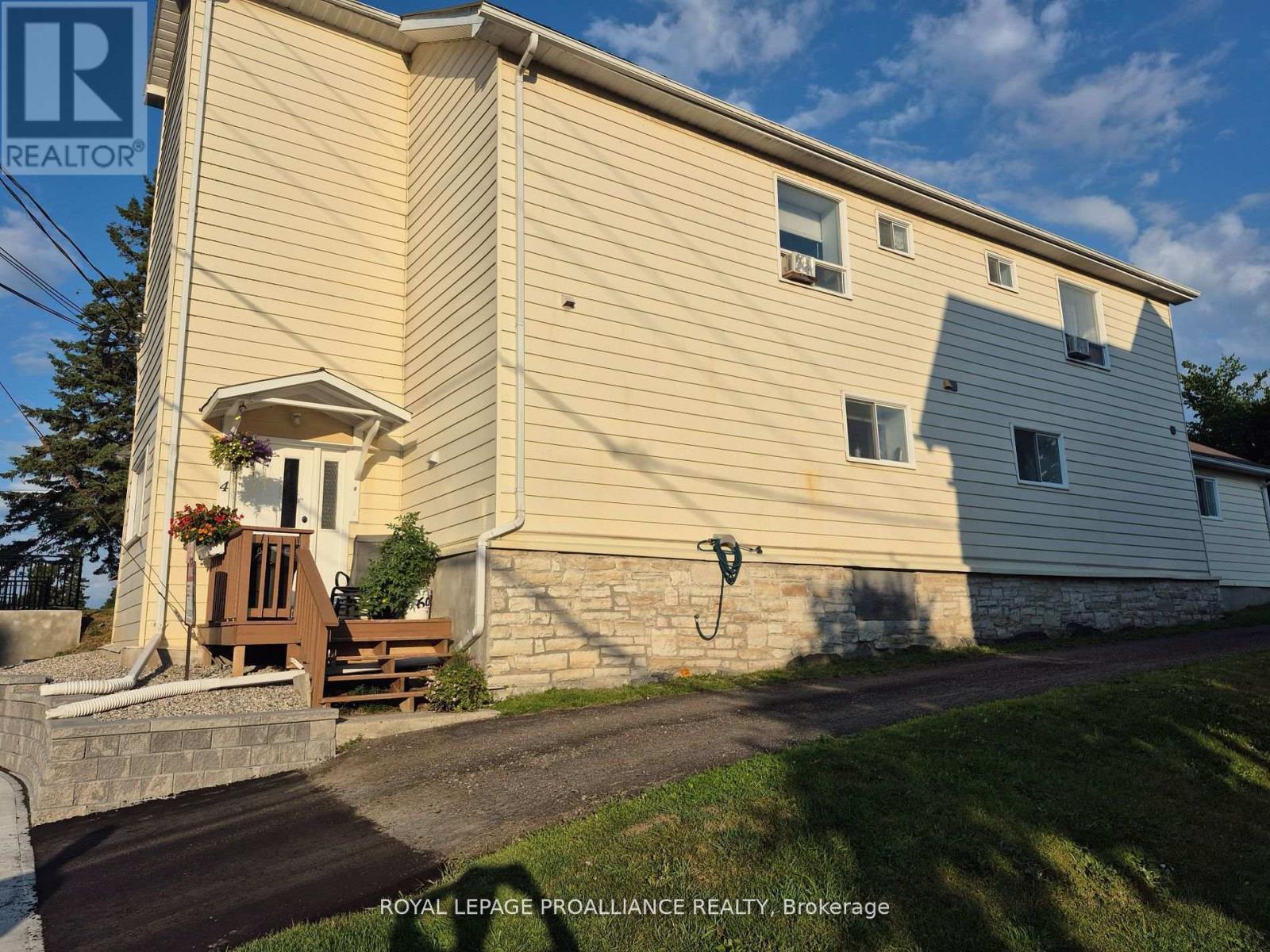 91 St Lawrence Street E, Centre Hastings, Ontario  K0K 2K0 - Photo 2 - X12487655