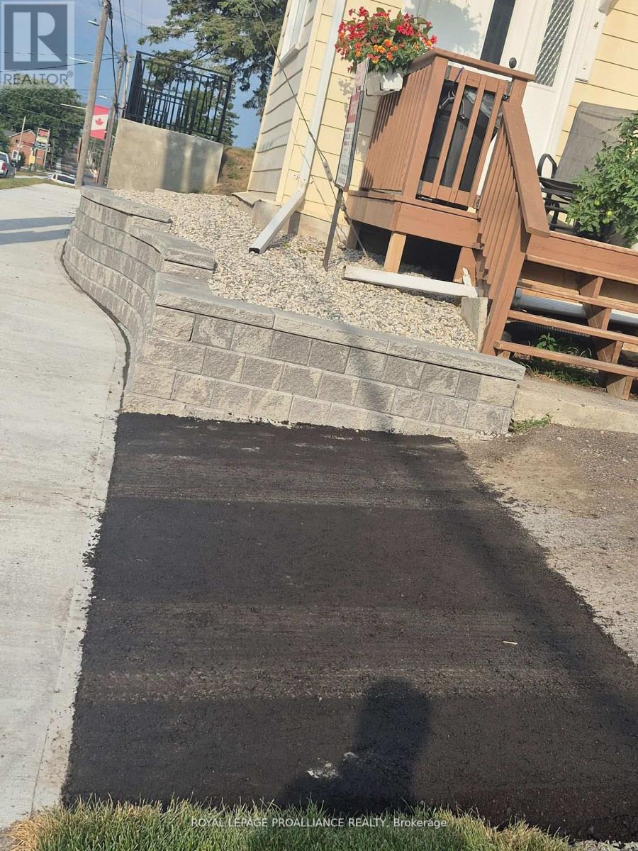 91 St Lawrence Street E, Centre Hastings, Ontario  K0K 2K0 - Photo 33 - X12487655