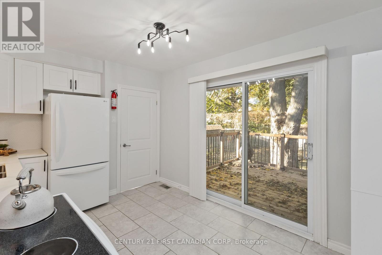 441 Belvedere Avenue, London South, Ontario  N6K 2R1 - Photo 13 - X12487610