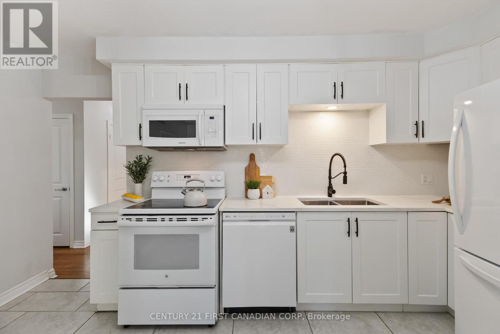 441 Belvedere Avenue, London South, Ontario  N6K 2R1 - Photo 17 - X12487610