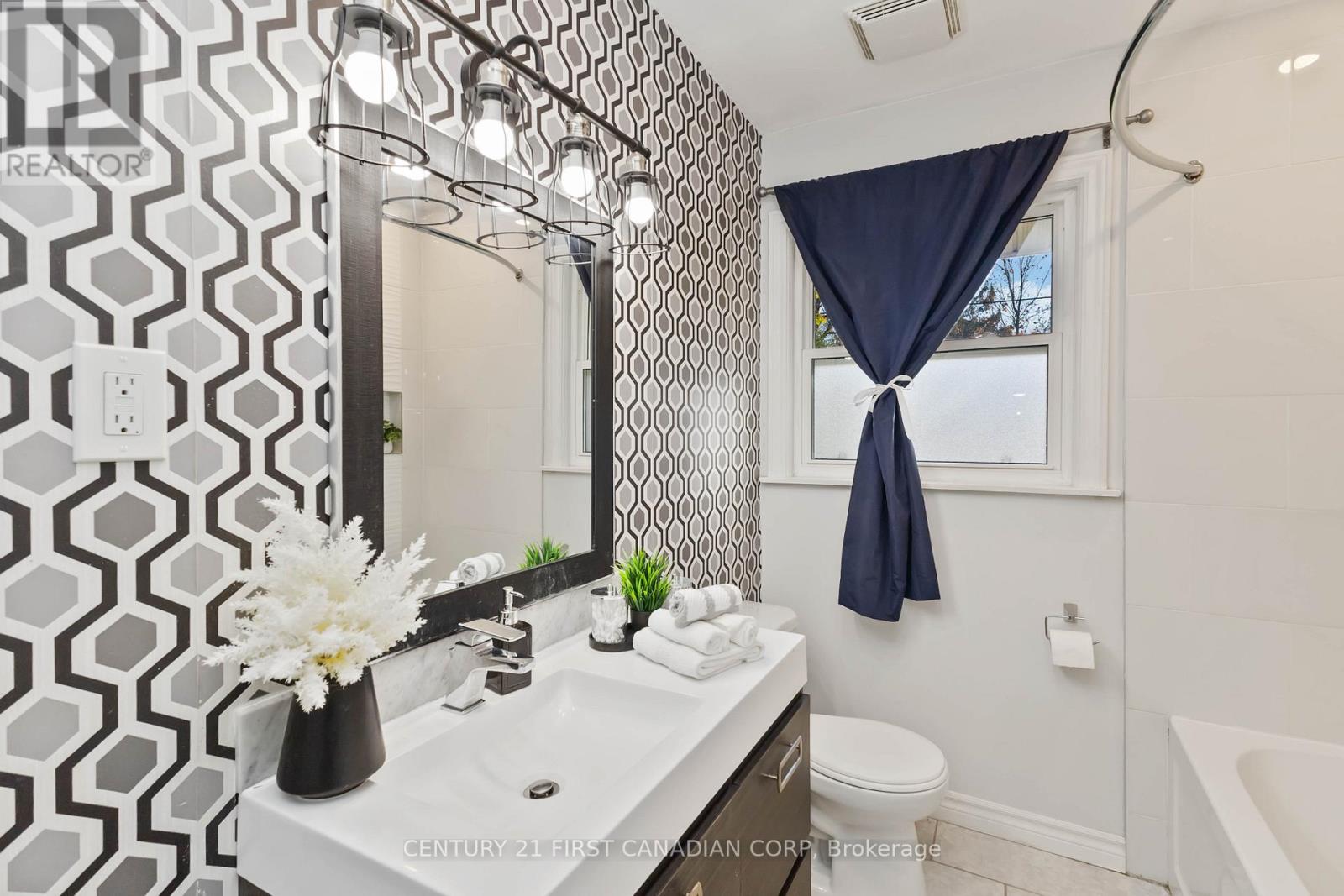 441 Belvedere Avenue, London South, Ontario  N6K 2R1 - Photo 24 - X12487610