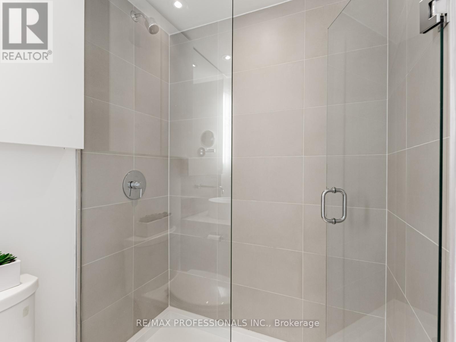 401 - 383 Sorauren Avenue, Toronto (Roncesvalles), Ontario  M6R 0A4 - Photo 28 - W12478783