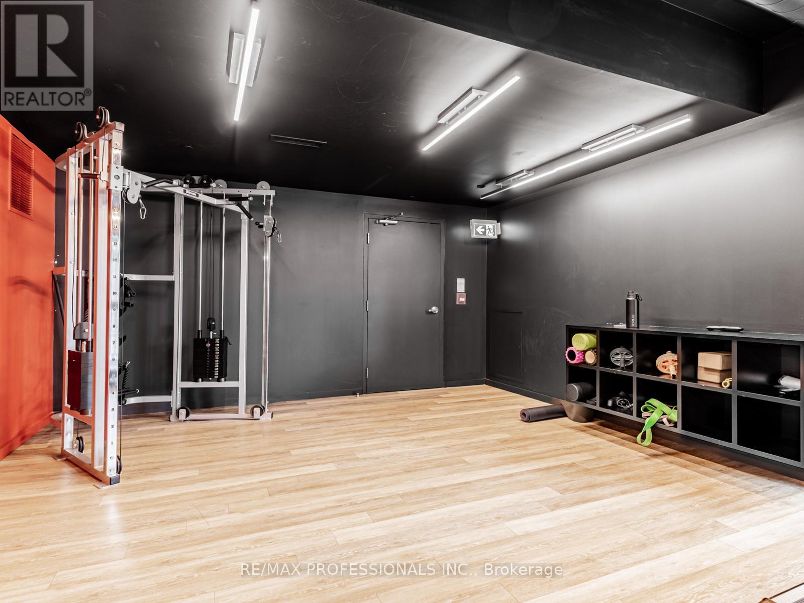 401 - 383 Sorauren Avenue, Toronto (Roncesvalles), Ontario  M6R 0A4 - Photo 33 - W12478783