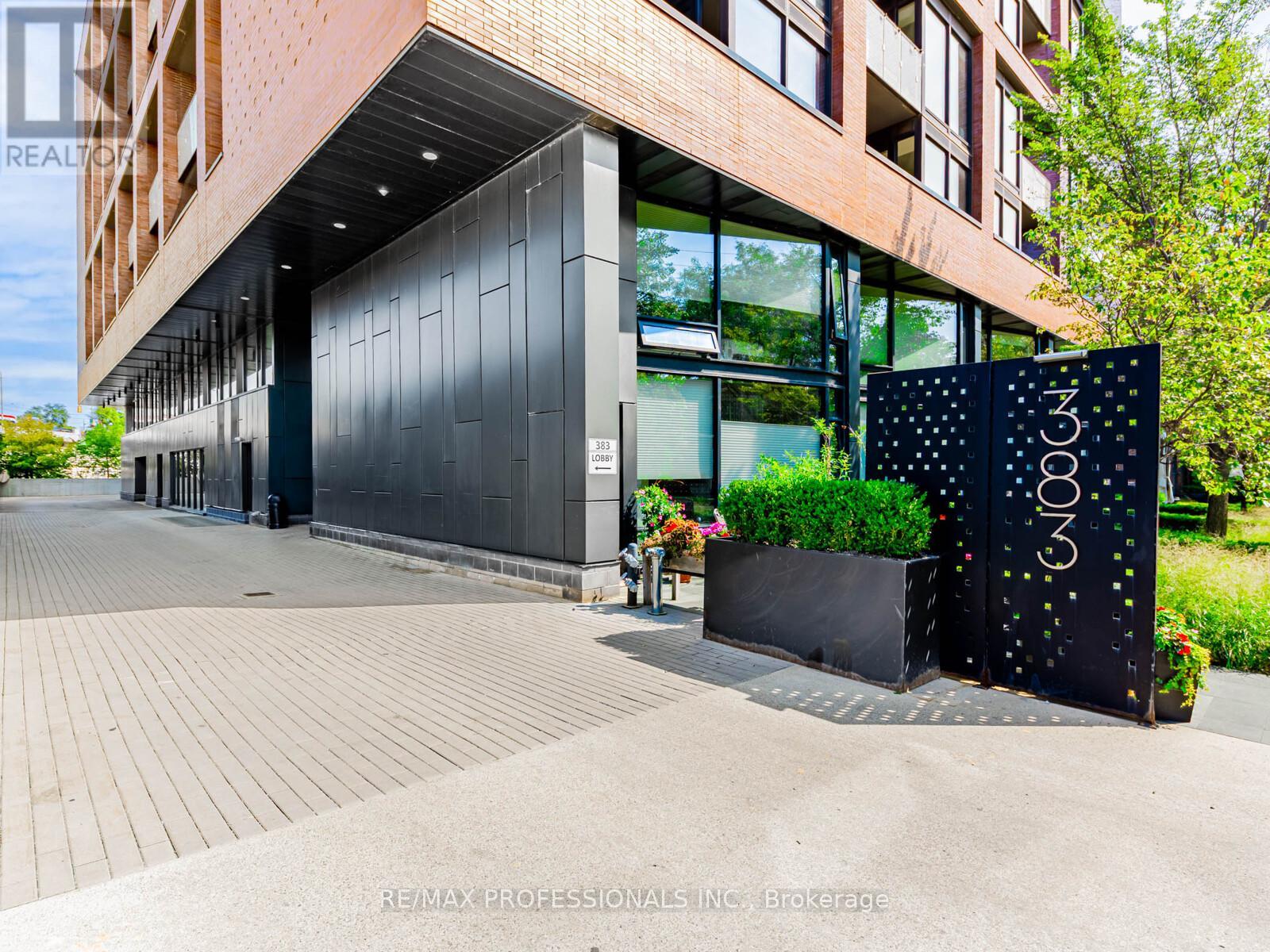 401 - 383 SORAUREN AVENUE, Toronto, Ontario