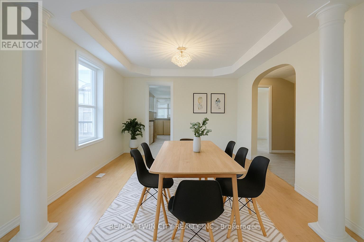 216 Mcnichol Drive, Cambridge, Ontario  N1P 1J3 - Photo 8 - X12405051