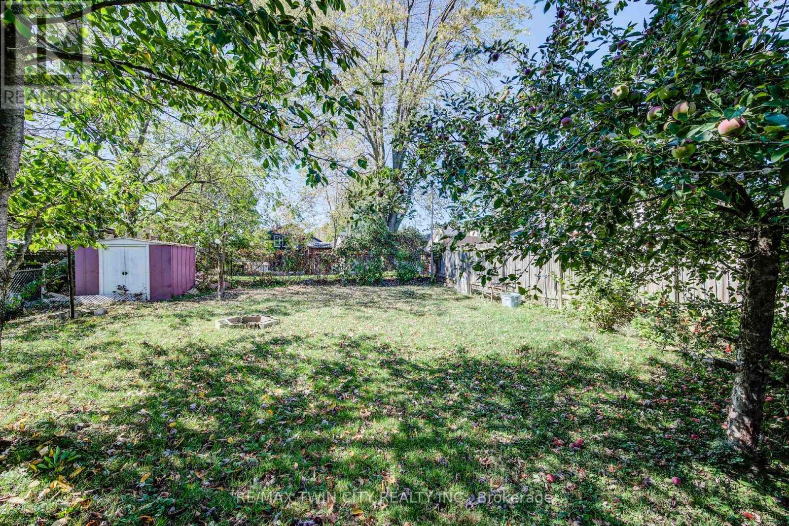 318 Middle Street, Cambridge, Ontario  N3H 3Z8 - Photo 7 - X12447764