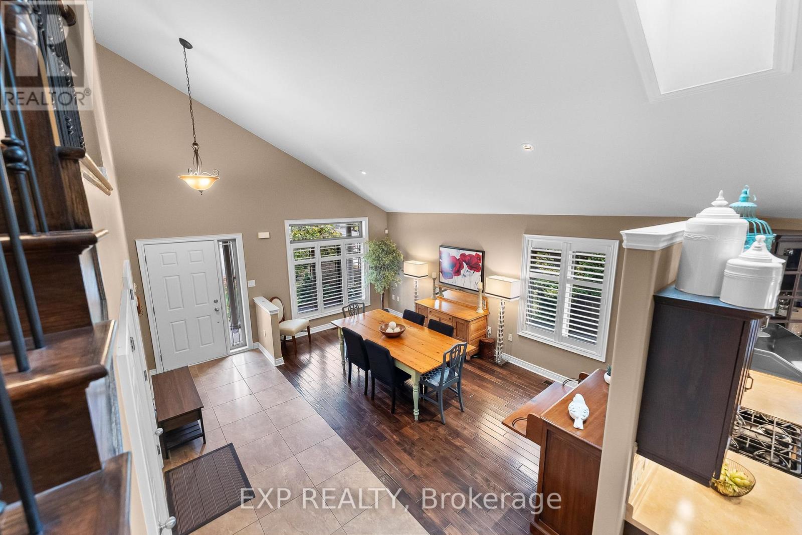 9148 Tapestry Court, Niagara Falls, Ontario  L2H 0E2 - Photo 10 - X12487616