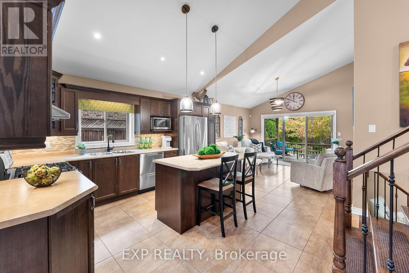 9148 Tapestry Court, Niagara Falls, Ontario  L2H 0E2 - Photo 15 - X12487616