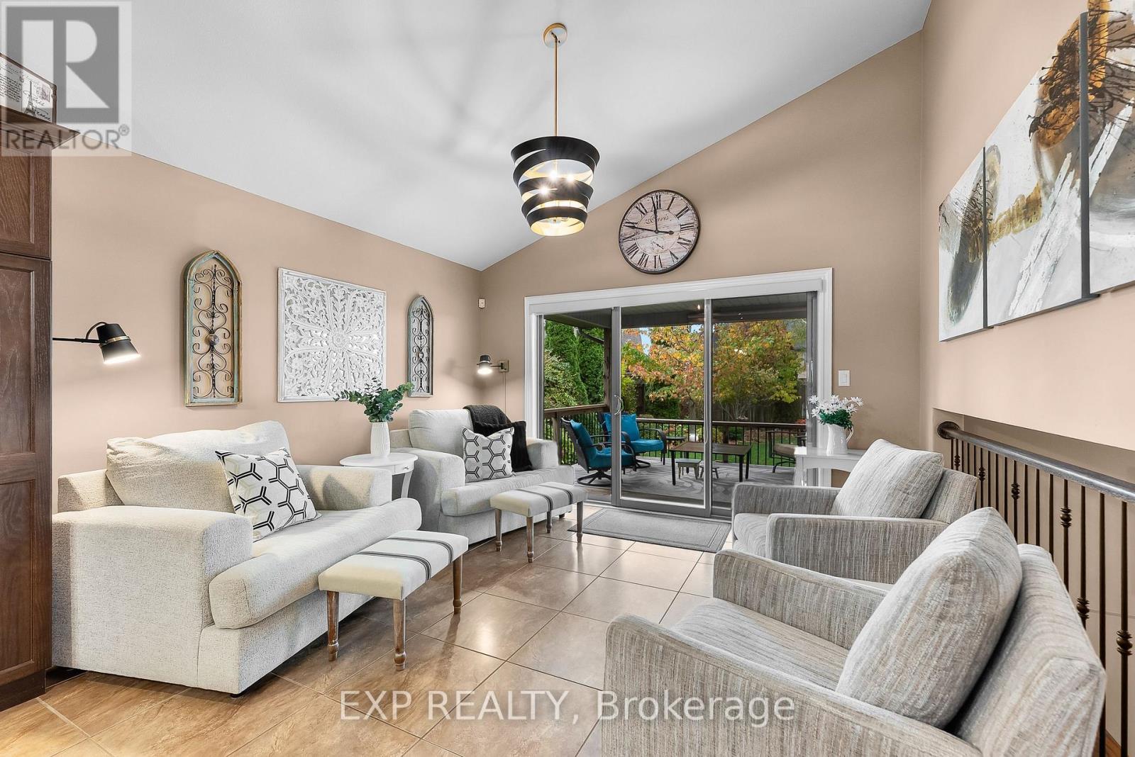 9148 Tapestry Court, Niagara Falls, Ontario  L2H 0E2 - Photo 16 - X12487616