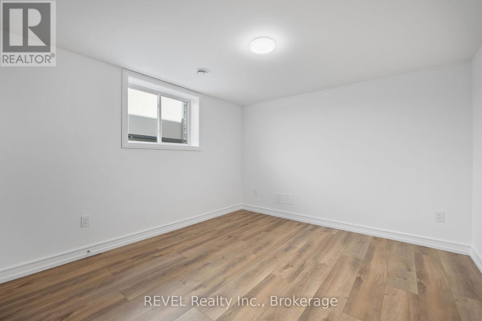 40 Ivy Crescent, Thorold, Ontario  L2V 0J9 - Photo 42 - X12487621