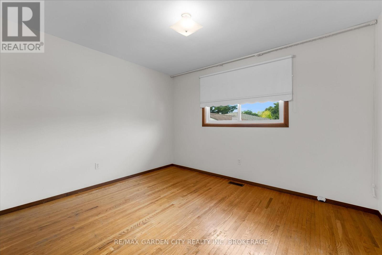 35 Allan Drive, St. Catharines, Ontario  L2N 6H3 - Photo 13 - X12487661