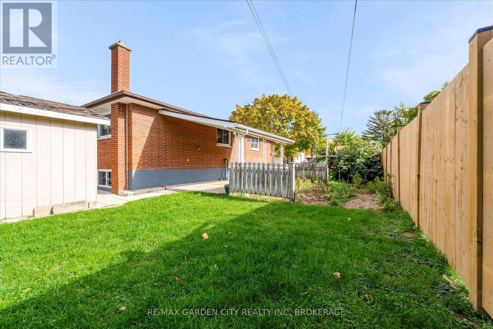 35 Allan Drive, St. Catharines, Ontario  L2N 6H3 - Photo 25 - X12487661