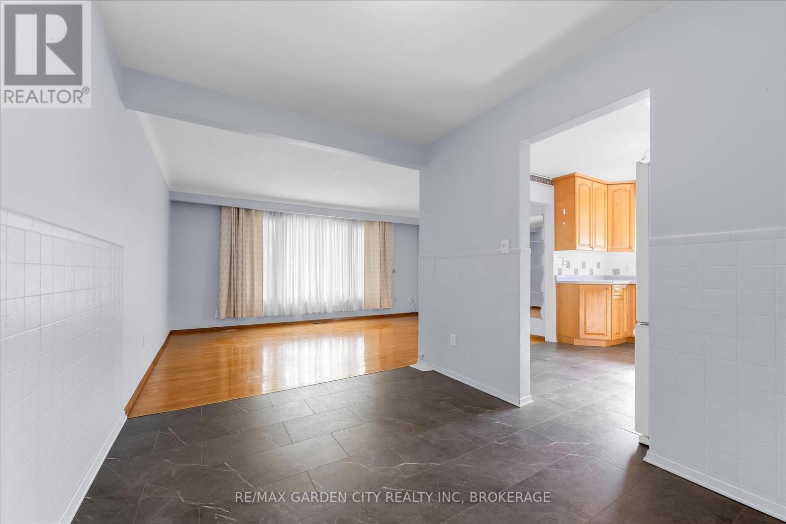 35 Allan Drive, St. Catharines, Ontario  L2N 6H3 - Photo 7 - X12487661