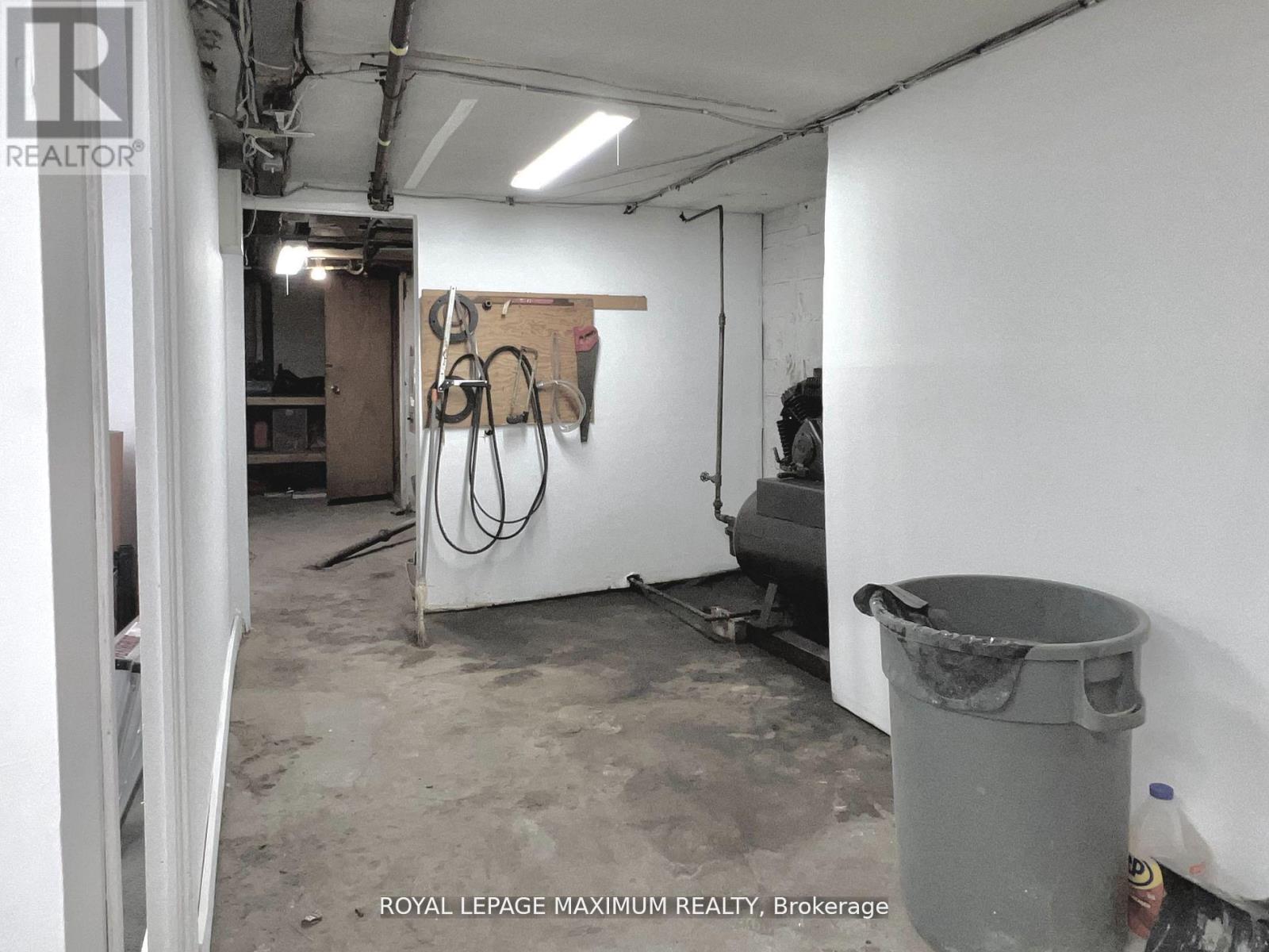 899 Pape Avenue, Toronto, Ontario  M4K 3V1 - Photo 18 - E12487260