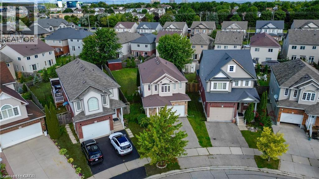 220 Lemon Grass Crescent, Kitchener, Ontario  N2N 3R7 - Photo 2 - 40784040