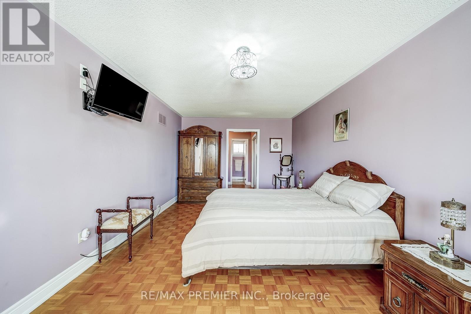 300 Belview Avenue, Vaughan, Ontario  L4L 7V7 - Photo 19 - N12442678