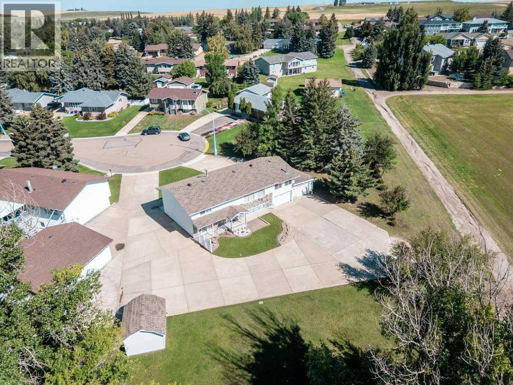 220 6 Avenue NE, Milk River, Alberta