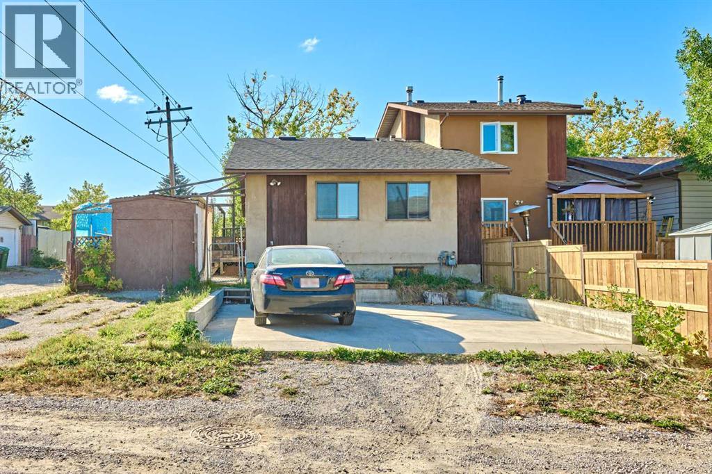 8414 Berwick Road Nw, Calgary, Alberta  T3K 1E5 - Photo 34 - A2259911