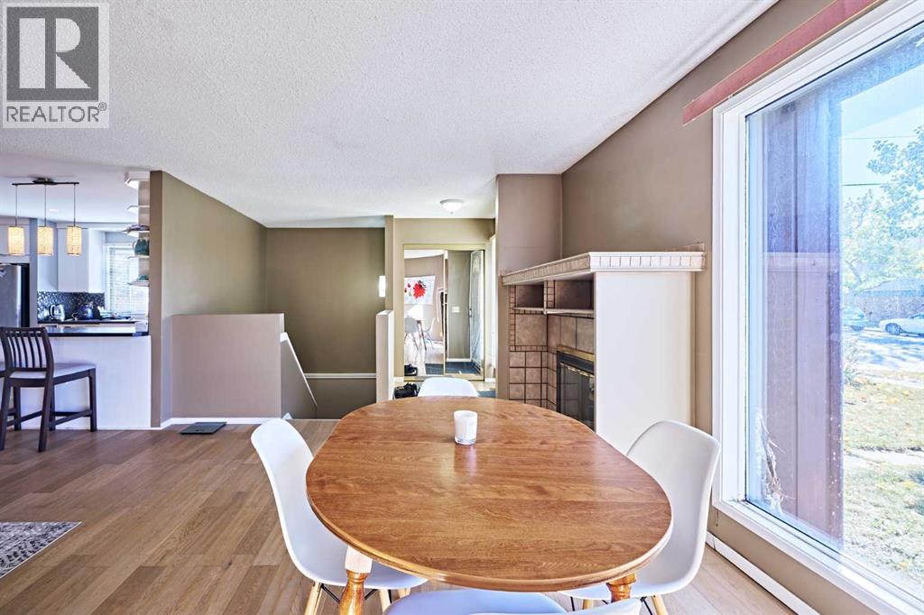 8414 Berwick Road Nw, Calgary, Alberta  T3K 1E5 - Photo 7 - A2259911