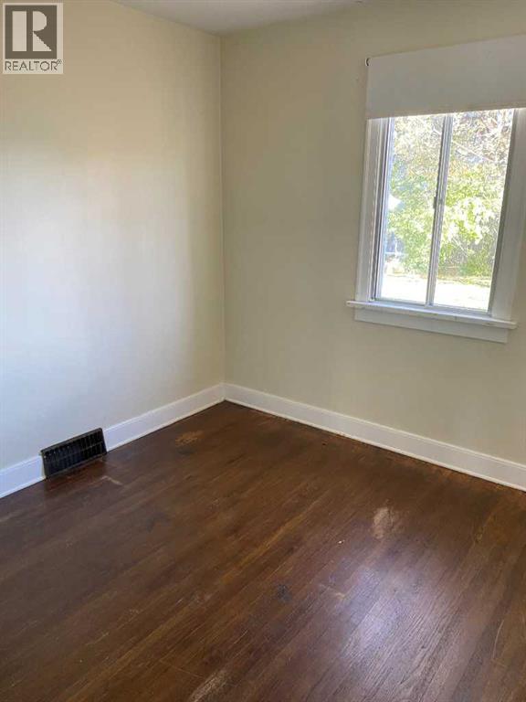 1402 Centre A Street Ne, Calgary, Alberta  T2E 2Z9 - Photo 11 - A2266119