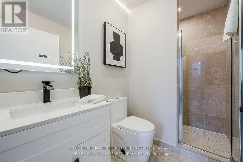 2501 - 218 Queens Quay W, Toronto, Ontario  M5J 2Y6 - Photo 16 - C12487473