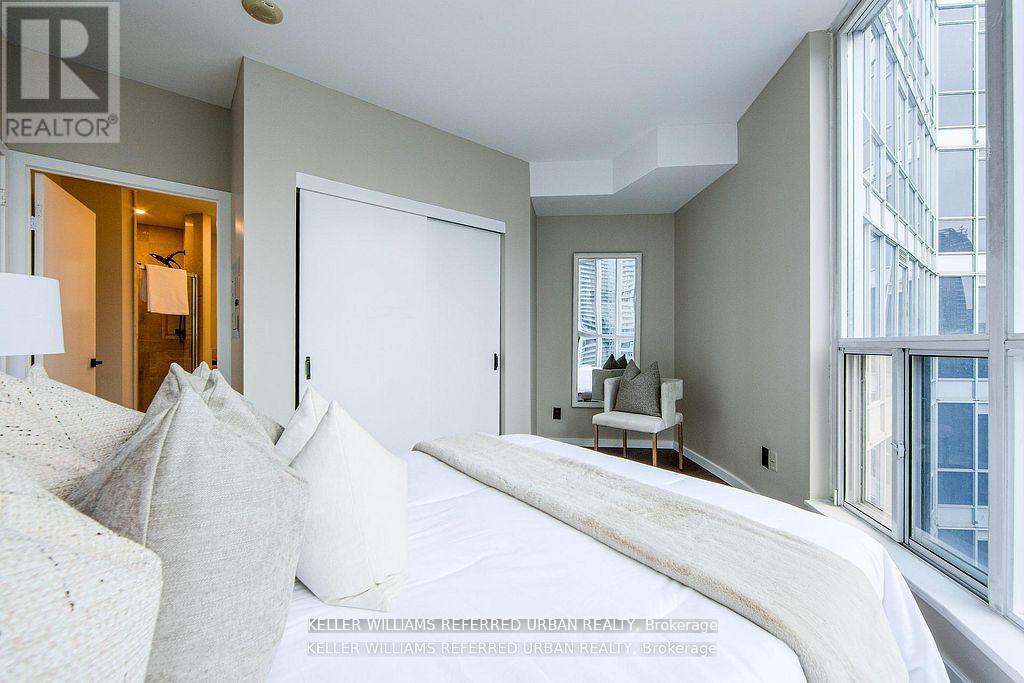 2501 - 218 Queens Quay W, Toronto, Ontario  M5J 2Y6 - Photo 20 - C12487473