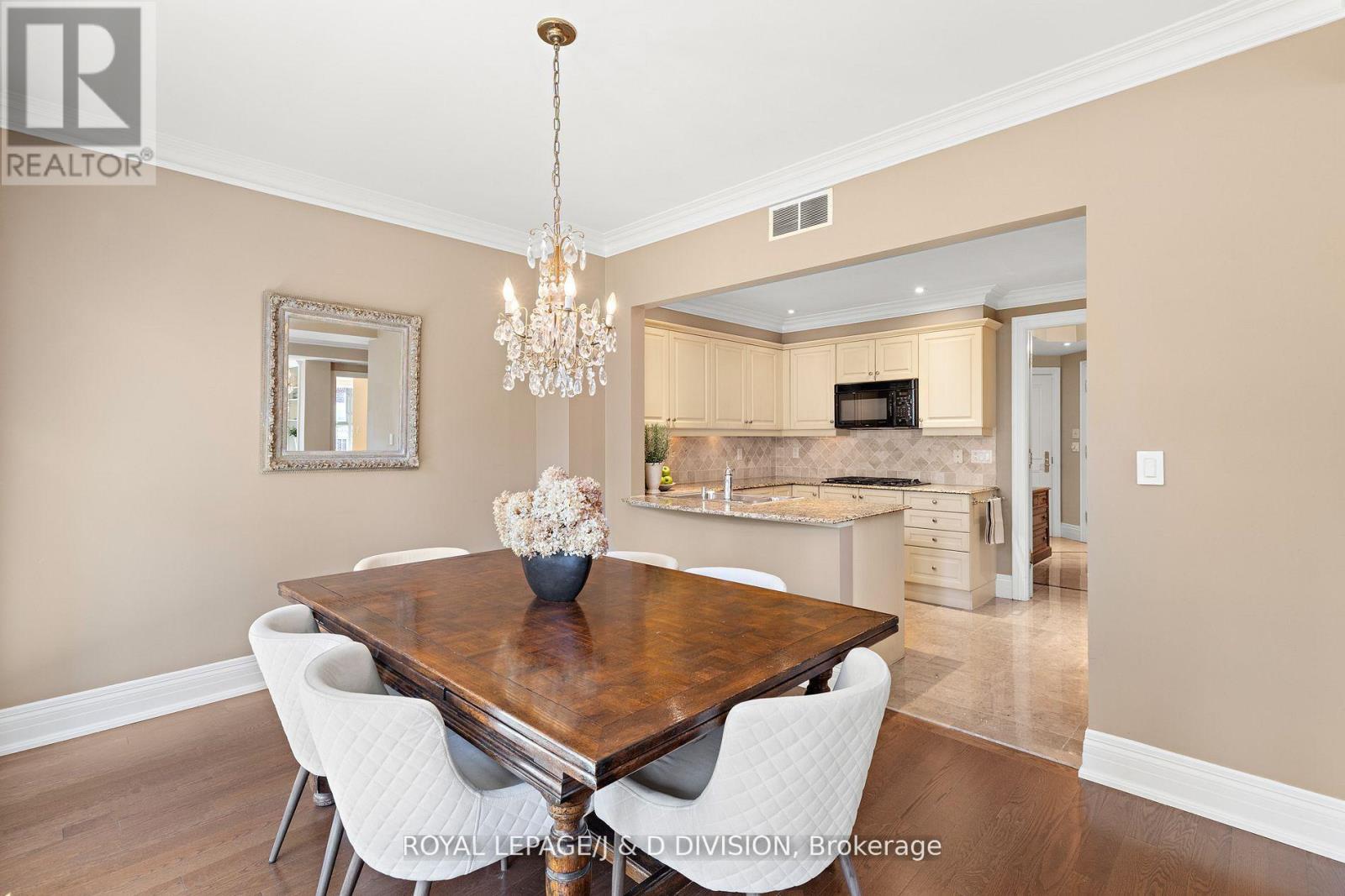 303 - 33 Delisle Avenue, Toronto, Ontario  M4V 3C7 - Photo 13 - C12487492