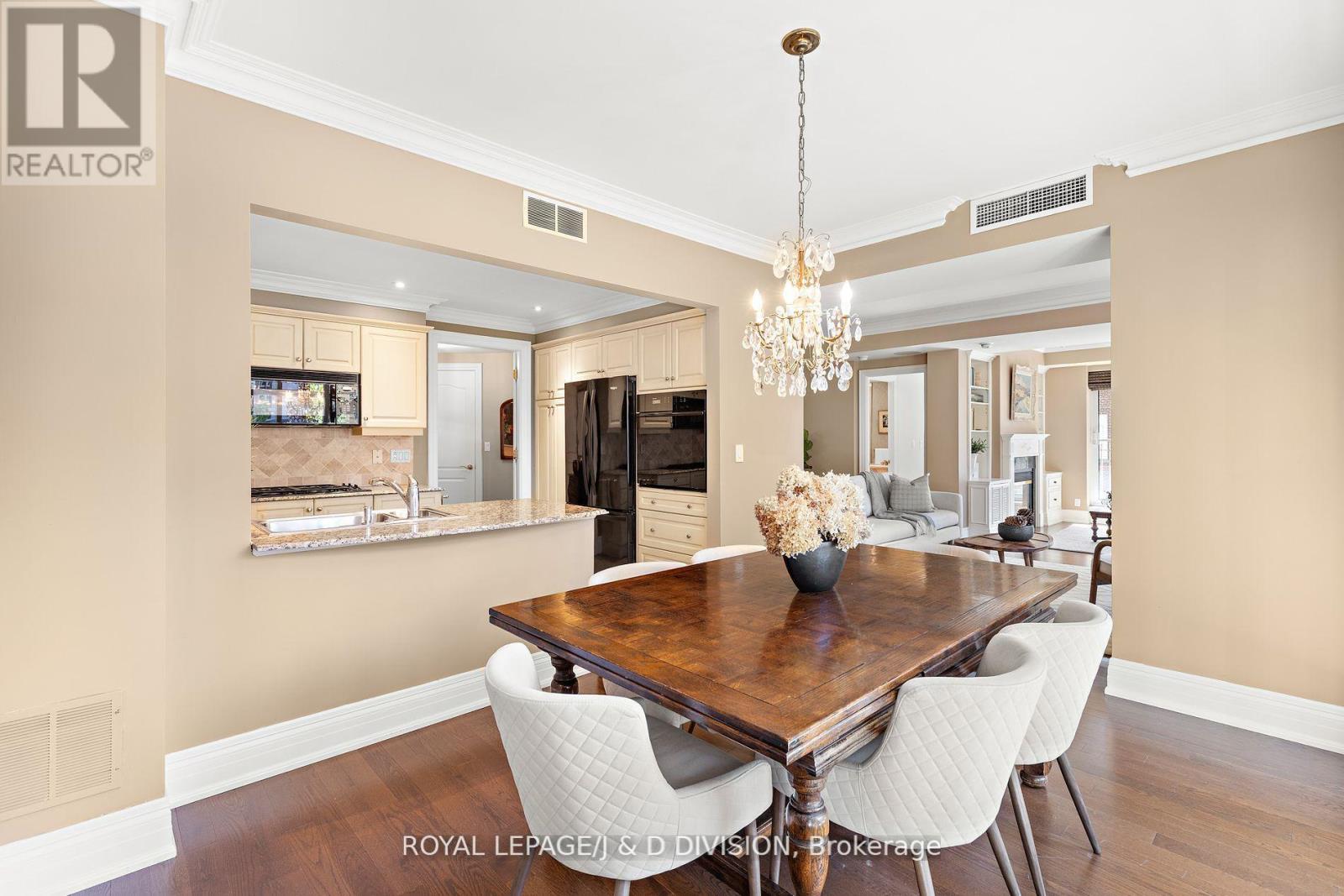 303 - 33 Delisle Avenue, Toronto, Ontario  M4V 3C7 - Photo 14 - C12487492