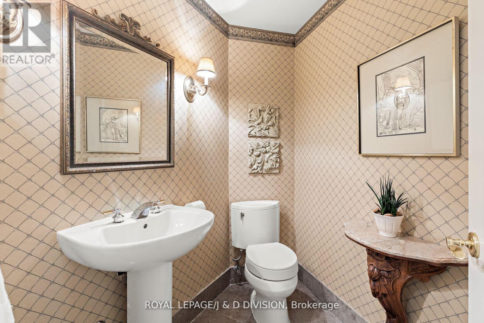 303 - 33 Delisle Avenue, Toronto, Ontario  M4V 3C7 - Photo 19 - C12487492