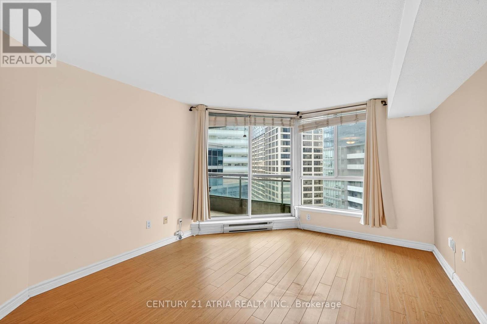 2302 - 38 Elm Street, Toronto, Ontario  M5G 2K5 - Photo 11 - C12487528