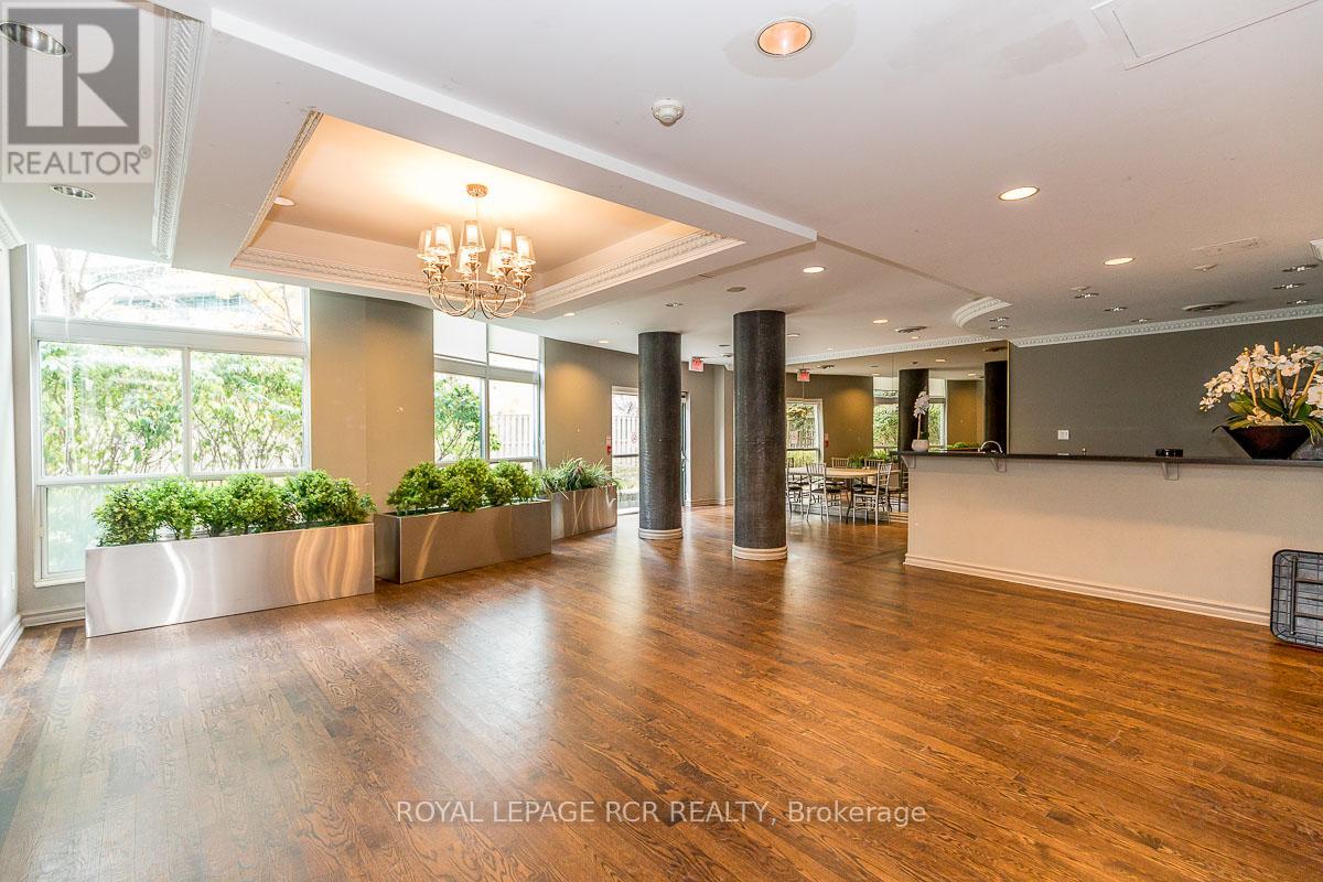 2012 - 23 Lorraine Drive, Toronto, Ontario  M2N 6Z6 - Photo 38 - C12487570