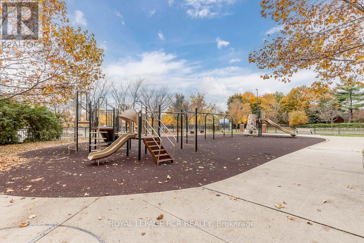 2012 - 23 Lorraine Drive, Toronto, Ontario  M2N 6Z6 - Photo 39 - C12487570