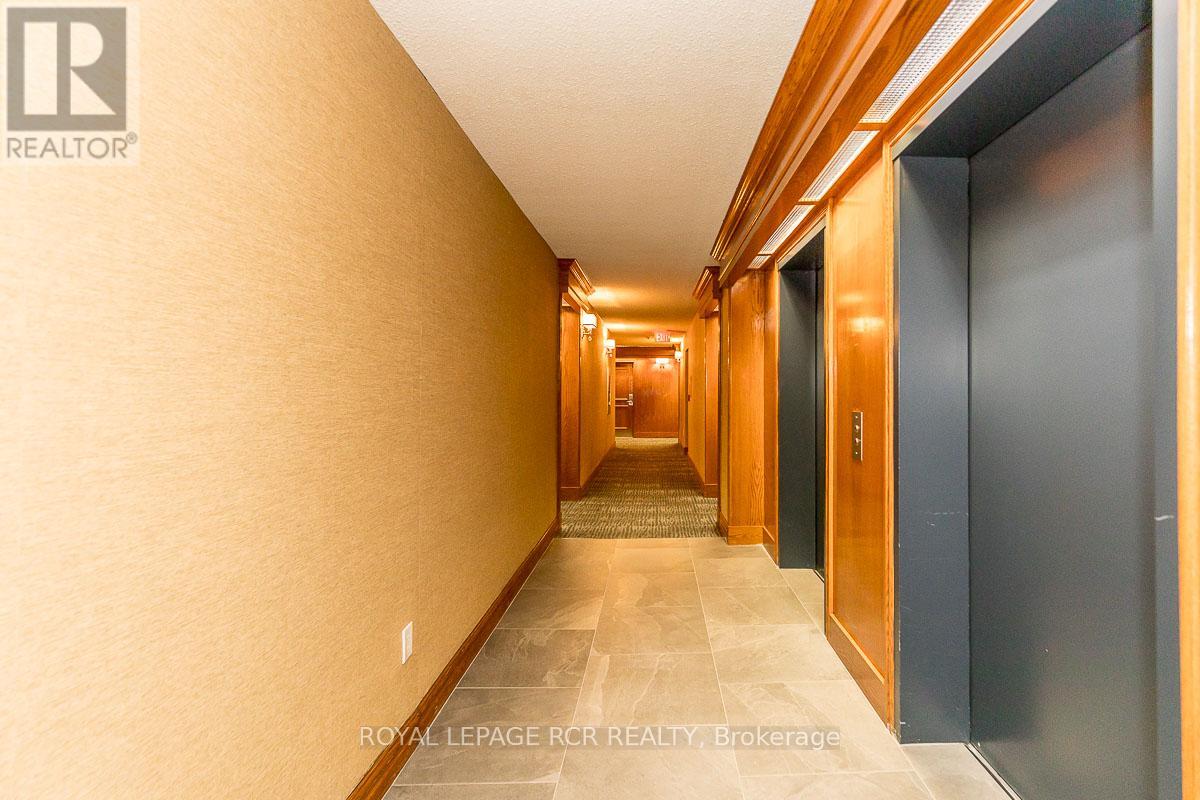 2012 - 23 Lorraine Drive, Toronto, Ontario  M2N 6Z6 - Photo 6 - C12487570