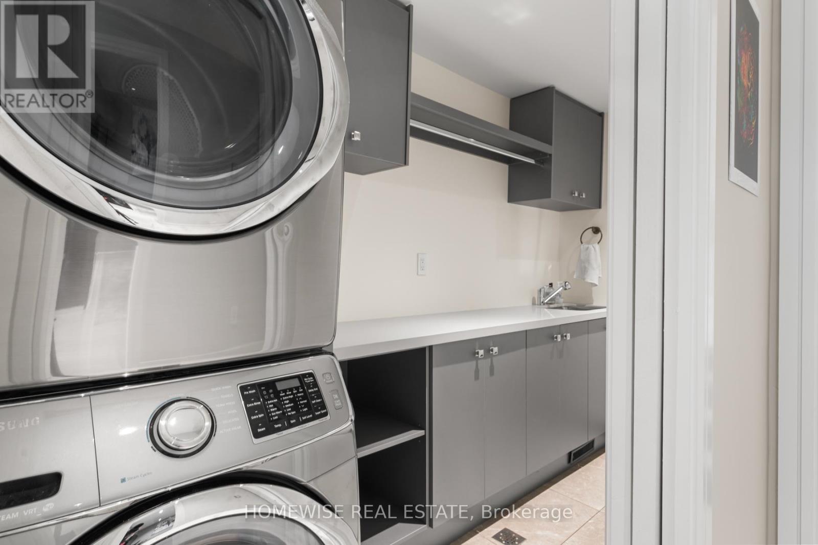 20 Clovelly Avenue, Toronto, Ontario  M6C 1Y1 - Photo 26 - C12487586