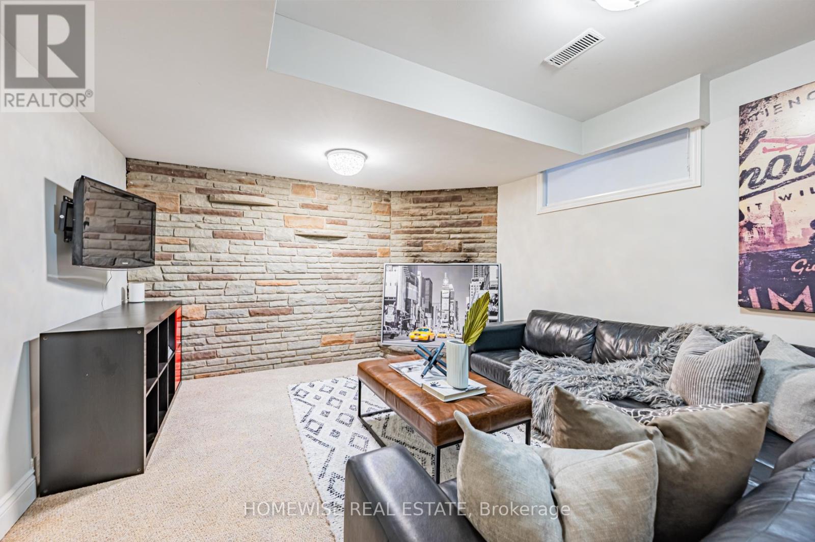 20 Clovelly Avenue, Toronto, Ontario  M6C 1Y1 - Photo 28 - C12487586