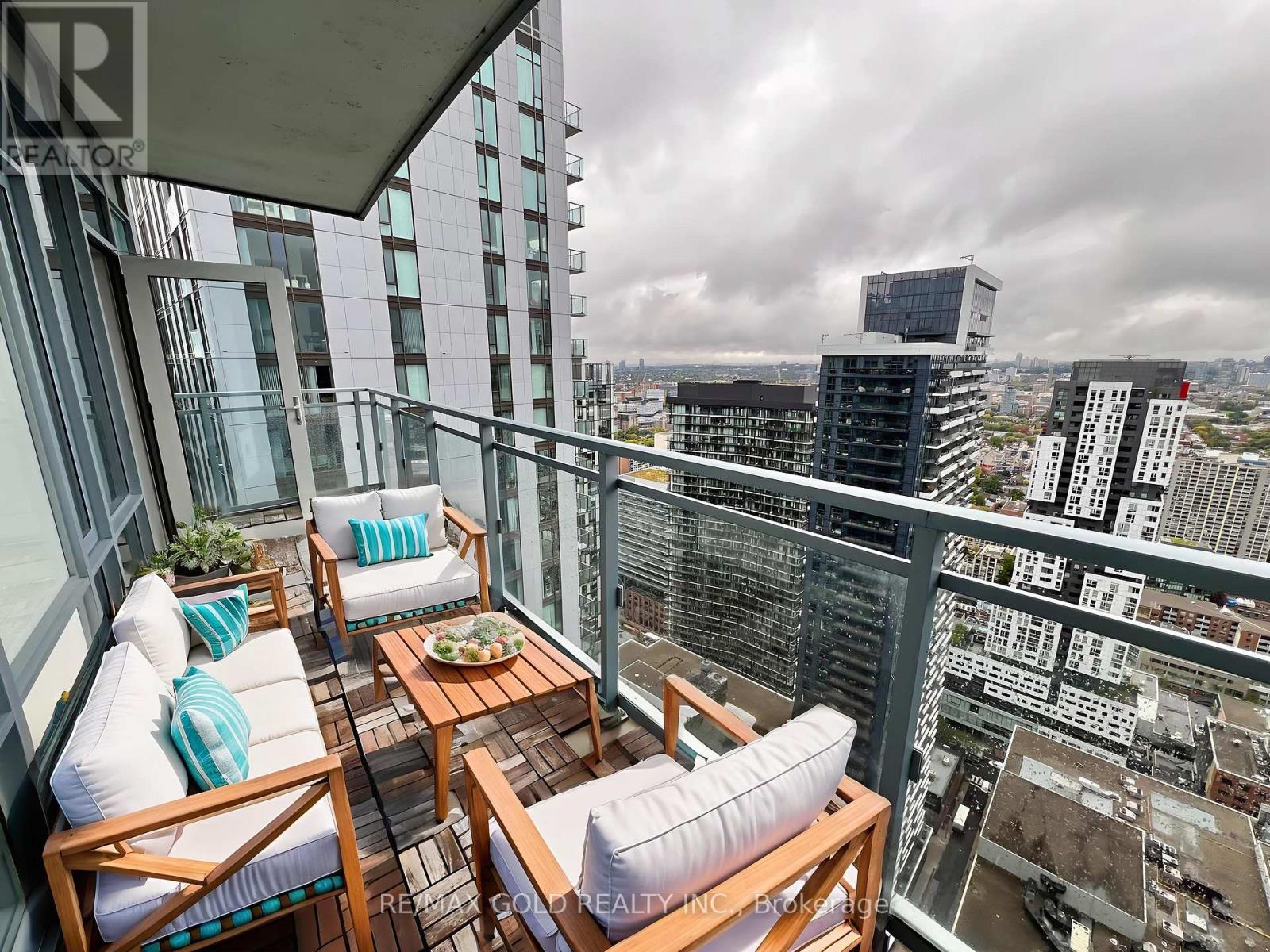 4202 - 21 Widmer Street, Toronto, Ontario  M5V 0B8 - Photo 11 - C12487587