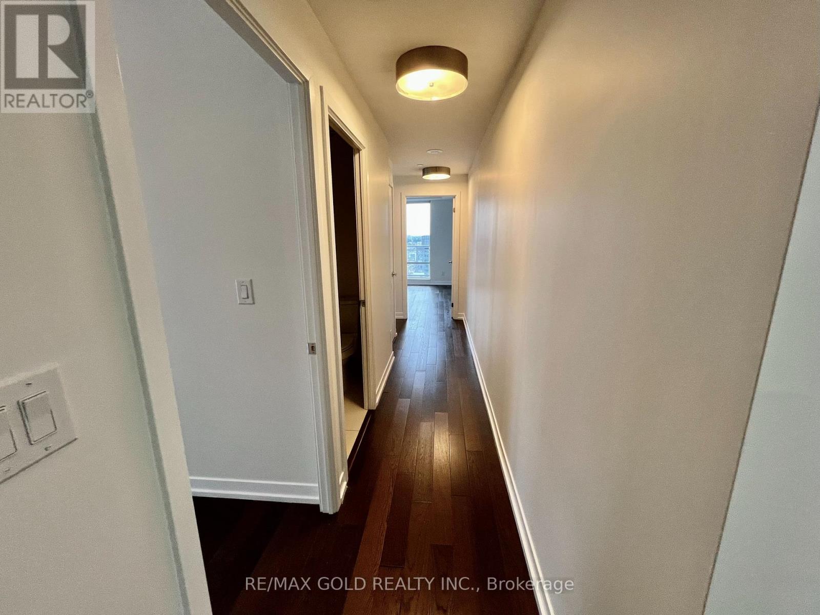 4202 - 21 Widmer Street, Toronto, Ontario  M5V 0B8 - Photo 2 - C12487587