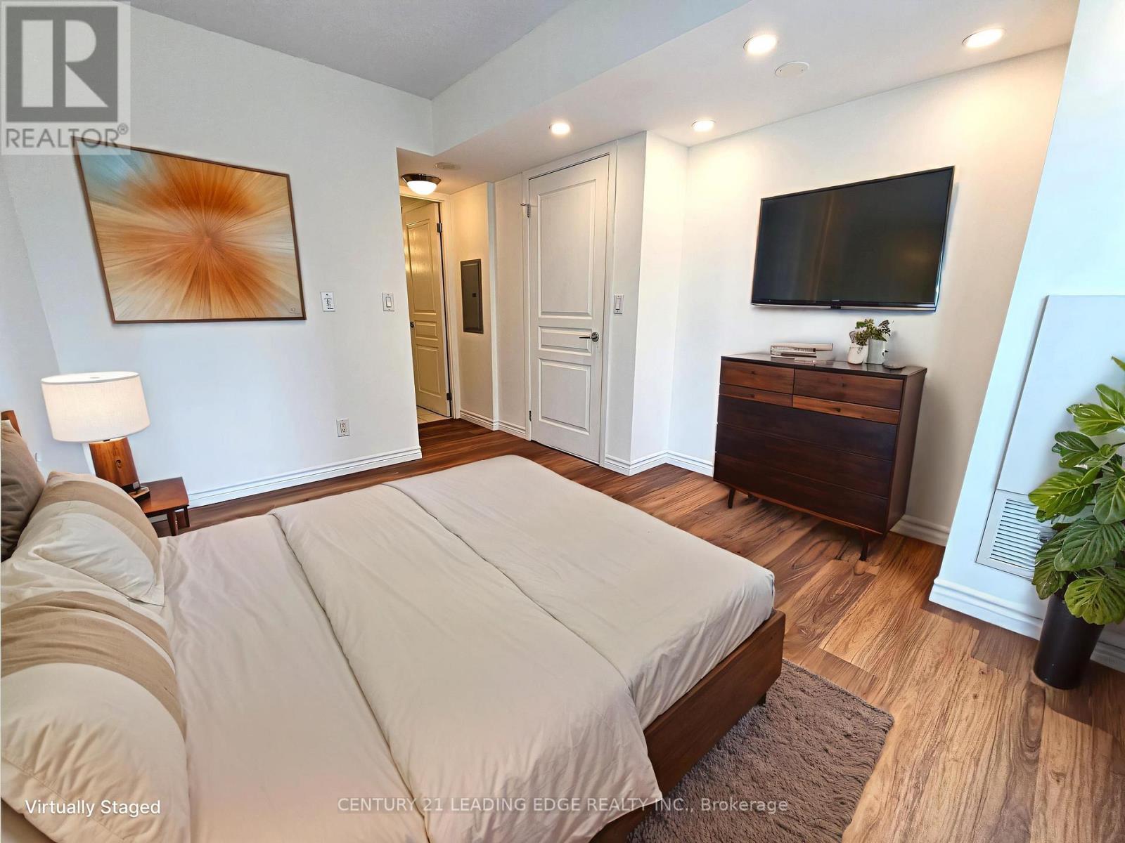 2212 - 18 Yonge Street, Toronto, Ontario  M5E 1Z8 - Photo 12 - C12487604