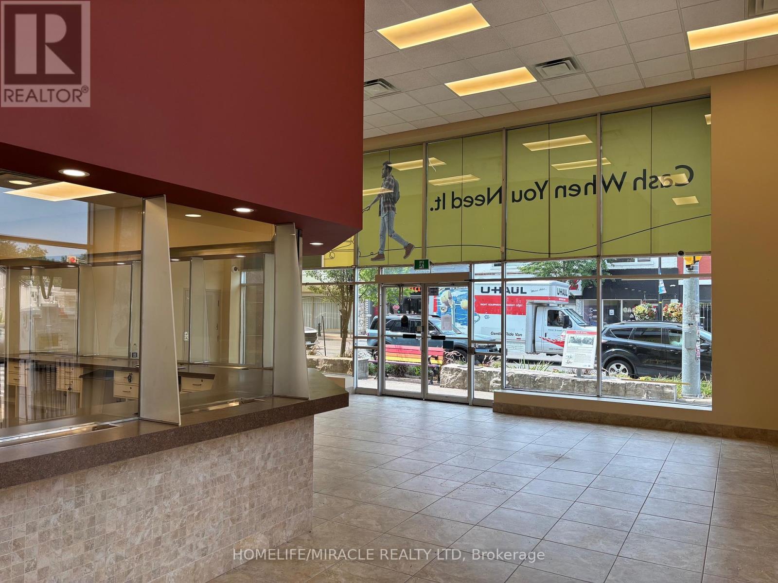 5890 Main Street, Niagara Falls (Dorchester), Ontario  L2G 5Z8 - Photo 4 - X12402724