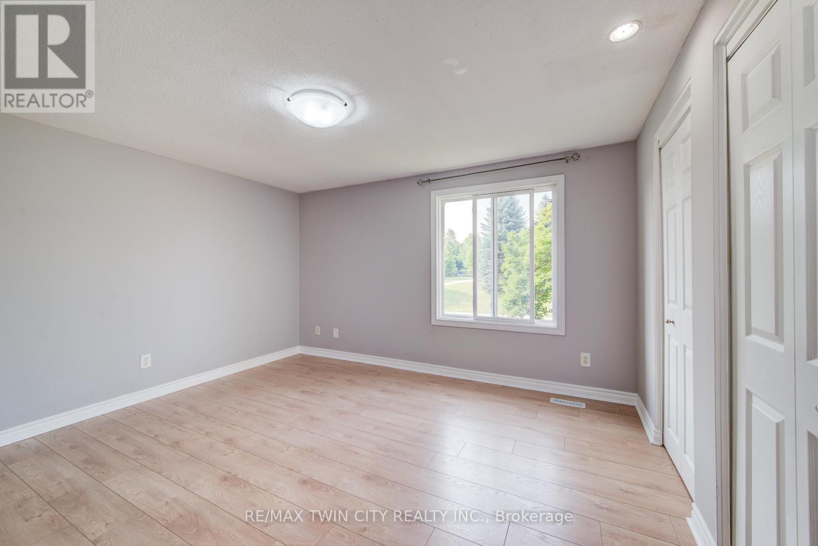 204 Country Hill Drive, Kitchener, Ontario  N2E 1R6 - Photo 16 - X12389604